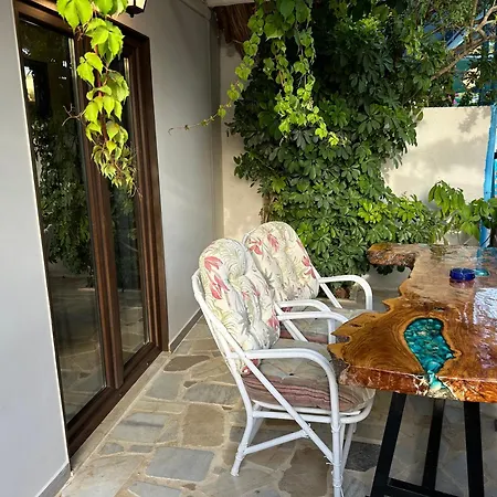 Lava Beach Suites Agia Galini Buitenkant foto