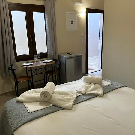 Lava Beach Suites Agia Galini Buitenkant foto