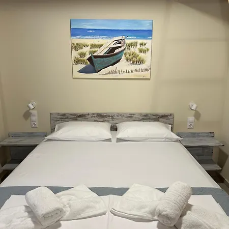 Lava Beach Suites Agia Galini Buitenkant foto