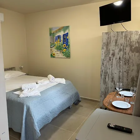 Lava Beach Suites Agia Galini Buitenkant foto