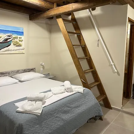 Lava Beach Suites Agia Galini Buitenkant foto