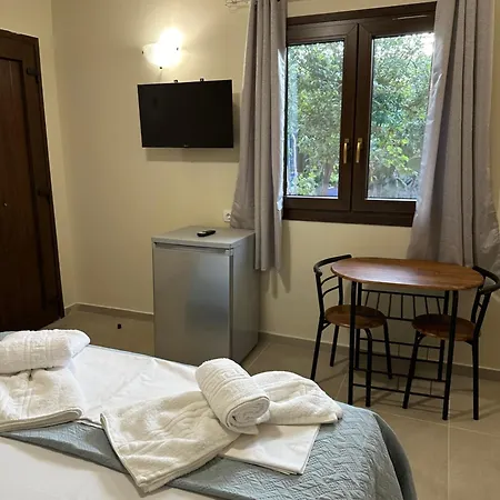 Lava Beach Suites Agia Galini Buitenkant foto