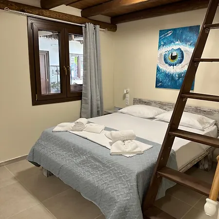 Lava Beach Suites Agia Galini Buitenkant foto