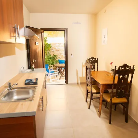Lava Beach Suites Agia Galini Buitenkant foto