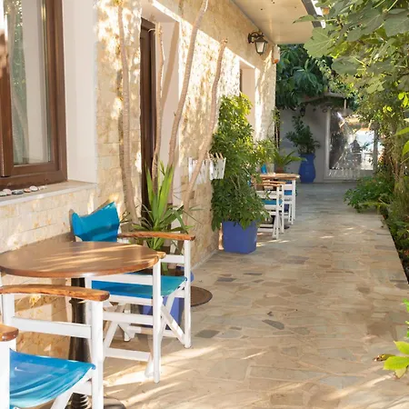 Lava Beach Suites Agia Galini Buitenkant foto