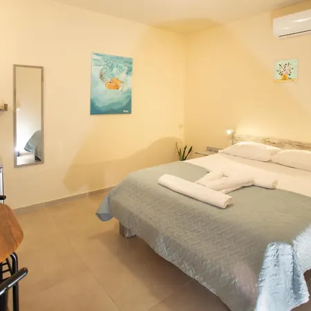 Lava Beach Suites Agia Galini Buitenkant foto