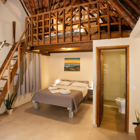 Lava Beach Suites Agia Galini Buitenkant foto
