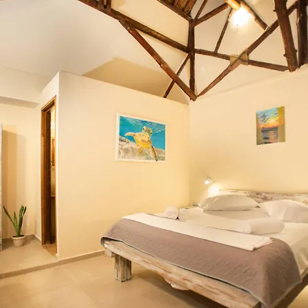 Lava Beach Suites Agia Galini Buitenkant foto