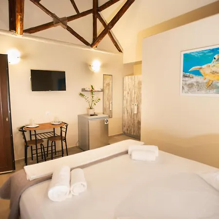 Lava Beach Suites Agia Galini Buitenkant foto