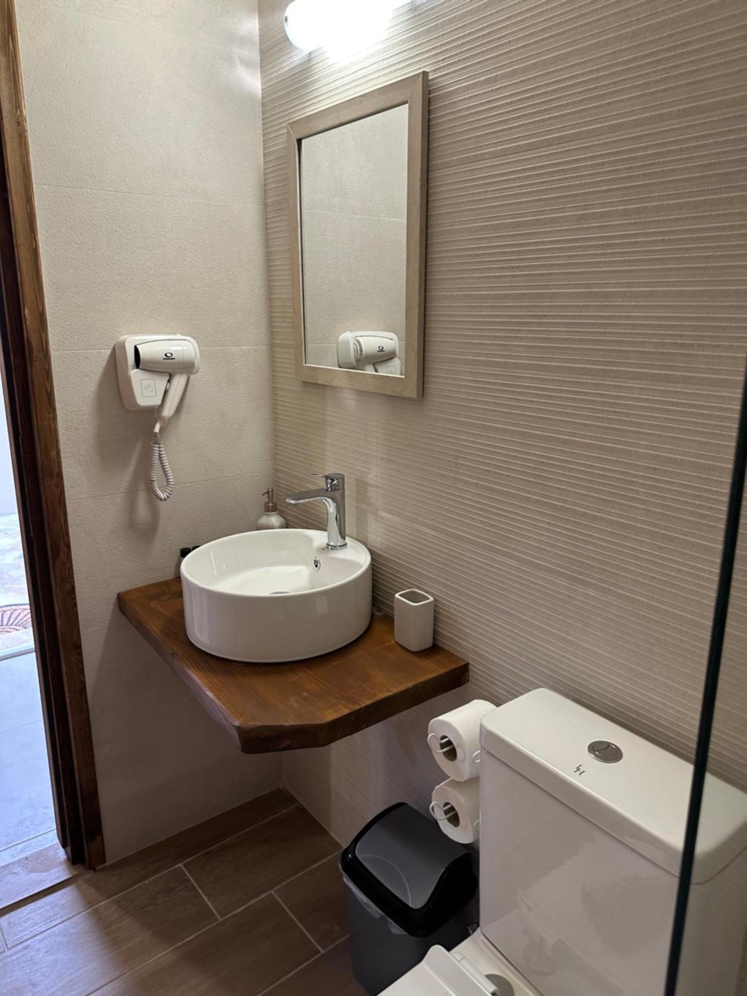 Lava Apartment Agia Galini (Crete)
